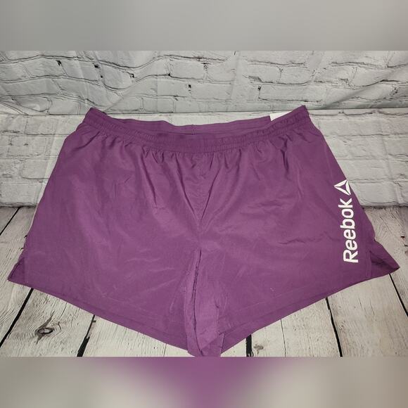 Reebok Relaxed Fit Women's Running Shorts Size 1XL NWT - Picture 1 of 5